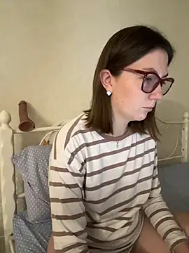 Snapshot of BeatriceTender chatting on December 4, 2025, 3:05 am BeatriceTender online show from December 4, 2025, 3:05 am