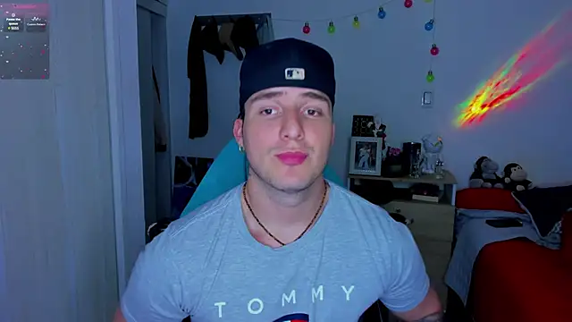 Snapshot of liam_oficial02 chatting on January 12, 2025, 3:28 am liam oficial02 online show from January 12, 2025, 3:28 am