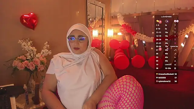 Snapshot of HijabiMilf chatting on February 17, 2025, 4:50 pm HijabiMilf online show from February 17, 2025, 4:50 pm