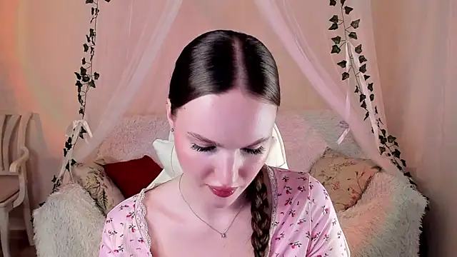 MishkaMe online show from November 20, 2025, 6:52 pm