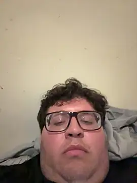 masturbatingman200 online show from November 11, 2025, 3:23 am