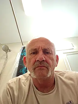 den-rock4u online show from March 4, 2026, 11:34 pm