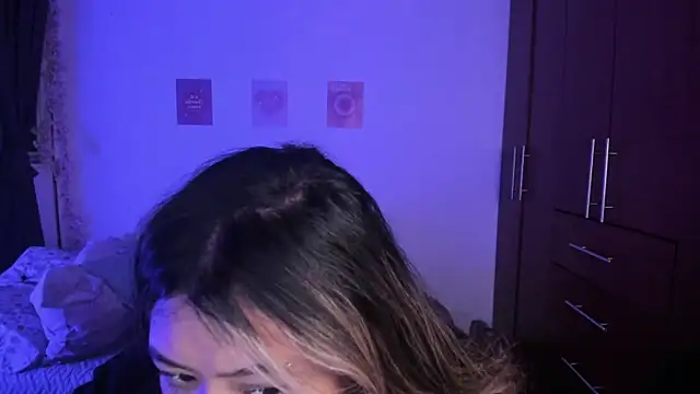 StephaniFox online show from November 2, 2025, 2:27 am