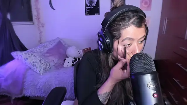 StephaniFox online show from March 21, 2026, 3:52 am