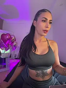 Snapshot of Dj_scarlettmorreti chatting on July 3, 2026, 9:43 pm Dj scarlettmorreti online show from July 3, 2026, 9:43 pm