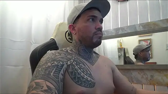 Snapshot of Angel_sex_latin chatting on October 13, 2025, 4:25 am Angel sex latin online show from October 13, 2025, 4:25 am