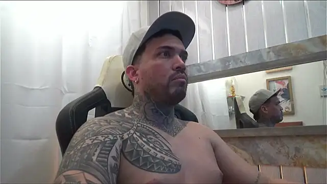 Snapshot of Angel_sex_latin chatting on October 12, 2025, 4:03 am Angel sex latin online show from October 12, 2025, 4:03 am