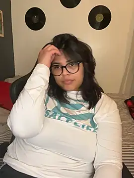 Snapshot of miacanela_xo chatting on April 26, 2026, 1:58 am miacanela xo online show from April 26, 2026, 1:58 am