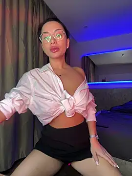 Snapshot of Melisa_Ester chatting on February 22, 2025, 3:14 pm Melisa Ester online show from February 22, 2025, 3:14 pm