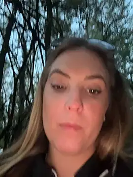 LiliMorganxxx online show from October 22, 2025, 4:39 pm