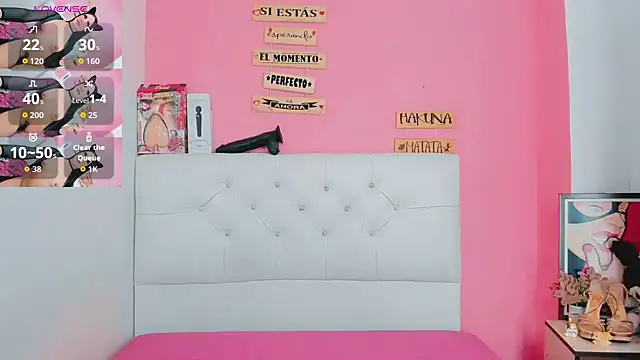 Snapshot of valentina_princess_ chatting on April 27, 2026, 4:54 am valentina princess online show from April 27, 2026, 4:54 am