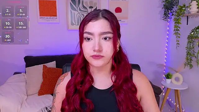 Snapshot of ViolettCastel chatting on May 13, 2026, 8:38 pm ViolettCastel online show from May 13, 2026, 8:38 pm