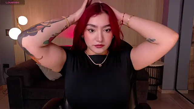 ViolettCastel online show from December 22, 2025, 7:14 pm