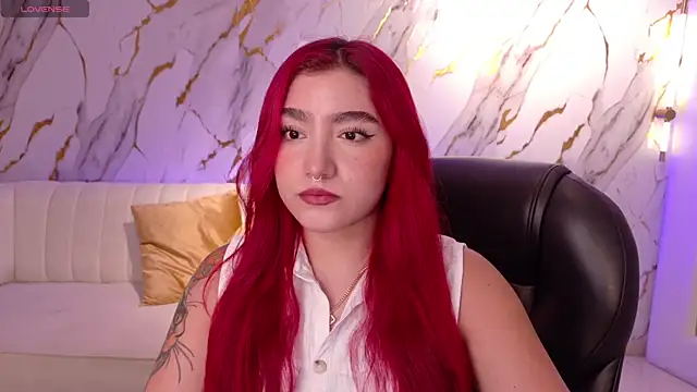 ViolettCastel online show from December 16, 2025, 6:45 pm