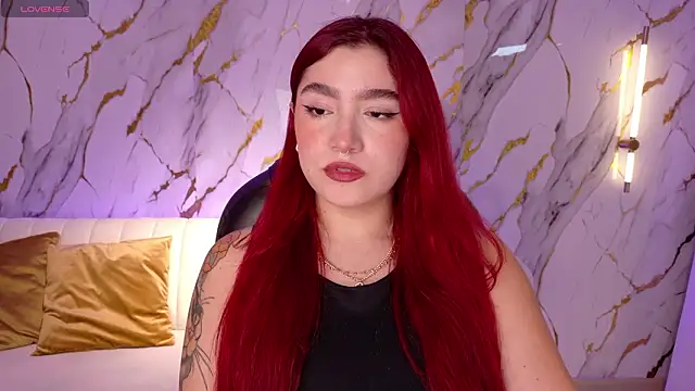 ViolettCastel online show from February 17, 2026, 6:16 pm