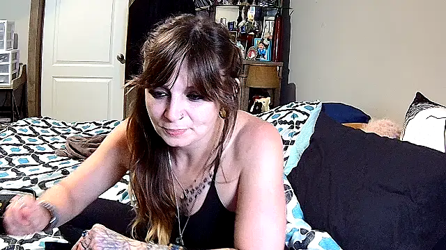 Snapshot of ZeelaXoXo chatting on February 26, 2026, 6:35 am ZeelaXoXo online show from February 26, 2026, 6:35 am