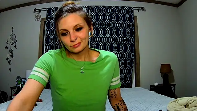 Snapshot of ZeelaXoXo chatting on February 2, 2025, 6:36 am ZeelaXoXo online show from February 2, 2025, 6:36 am