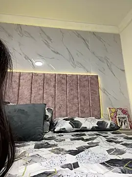 Kimmymadison- online show from May 20, 2026, 2:41 am