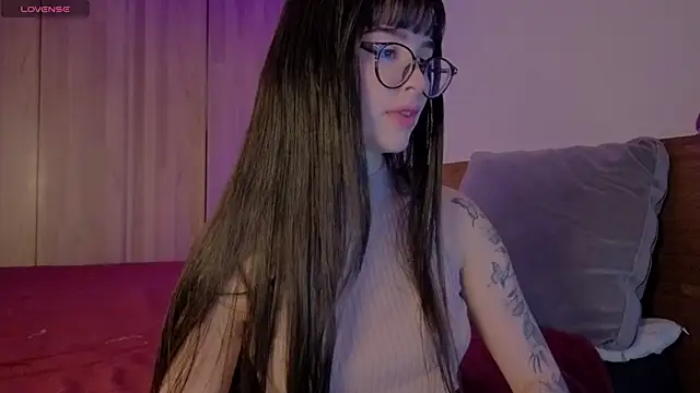 Roxxy mora online show from June 25, 2026, 10:26 pm