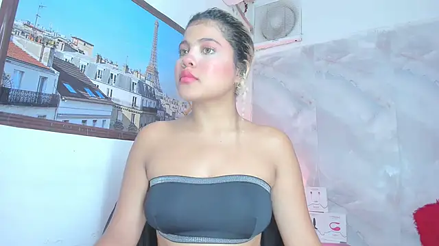 Snapshot of sofiacastillo01 chatting on May 28, 2026, 1:39 pm sofiacastillo01 online show from May 28, 2026, 1:39 pm