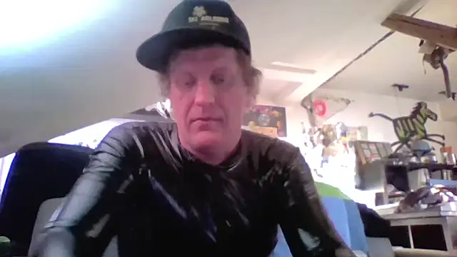 Snapshot of Bigthroaterboy chatting on May 9, 2026, 5:27 pm Bigthroaterboy online show from May 9, 2026, 5:27 pm