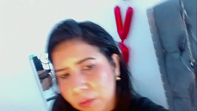 Snapshot of YUSELFI_ROSS_ chatting on March 20, 2025, 3:25 pm YUSELFI ROSS online show from March 20, 2025, 3:25 pm