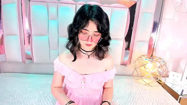 SaraMartini1 online show from September 21, 2025, 6:29 am