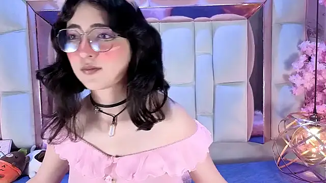 SaraMartini1 online show from December 2, 2025, 5:53 am