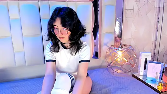 SaraMartini1 online show from October 21, 2025, 5:51 am