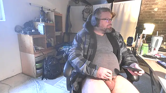 MagnusCockus online show from April 2, 2026, 12:23 pm