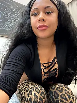 HaileyDiana online show from January 11, 2026, 7:10 pm