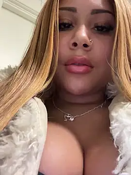 HaileyDiana online show from March 13, 2025, 8:00 pm