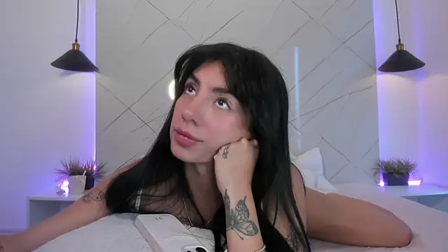 Snapshot of ANTONELLA__ROUSE_ chatting on June 2, 2026, 9:59 pm ANTONELLA ROUSE online show from June 2, 2026, 9:59 pm