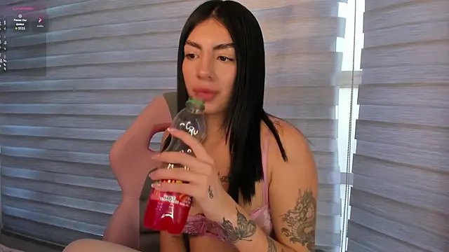 Snapshot of ANTONELLA__ROUSE_ chatting on November 30, 2025, 9:48 pm ANTONELLA ROUSE online show from November 30, 2025, 9:48 pm