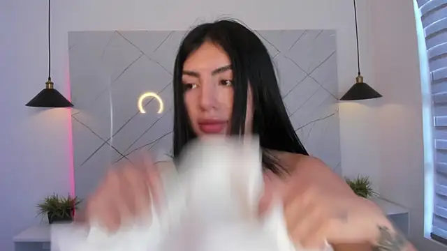 Snapshot of ANTONELLA__ROUSE_ chatting on November 17, 2025, 8:24 pm ANTONELLA ROUSE online show from November 17, 2025, 8:24 pm