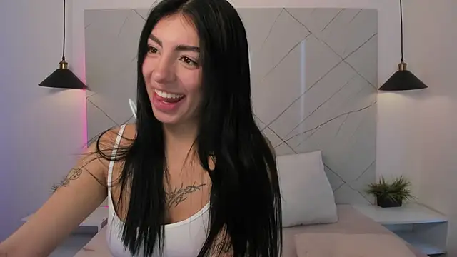 Snapshot of ANTONELLA__ROUSE_ chatting on October 21, 2025, 9:03 pm ANTONELLA ROUSE online show from October 21, 2025, 9:03 pm