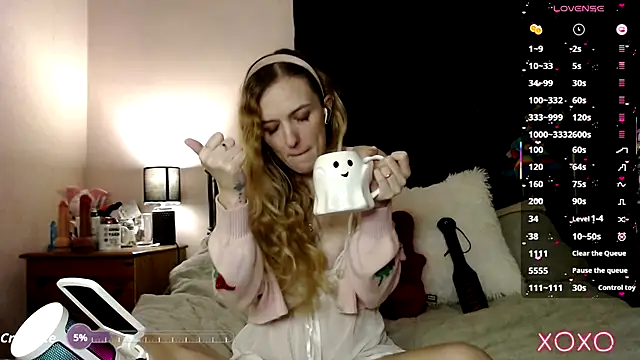 EllieeRose online show from September 13, 2025, 1:33 pm