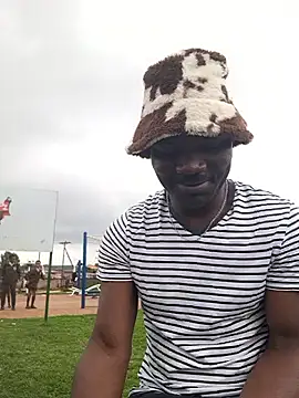 Snapshot of Petrossa chatting on November 11, 2025, 9:26 am Petrossa online show from November 11, 2025, 9:26 am