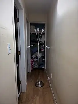 DaddySnowXX online show from December 18, 2025, 8:08 am