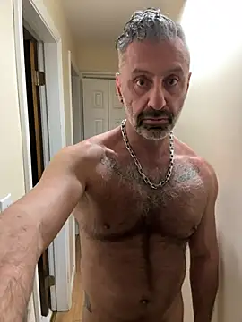 Snapshot of DaddySnowXX chatting on January 5, 2025, 1:56 am DaddySnowXX online show from January 5, 2025, 1:56 am