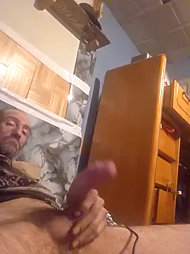 Snapshot of Joysdic41 chatting on April 21, 2026, 4:30 am Joysdic41 online show from April 21, 2026, 4:30 am
