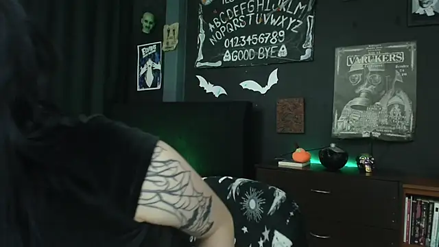 Goddess Mortem online show from June 17, 2026, 8:19 pm