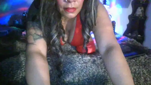 Snapshot of MadisonJayde chatting on February 19, 2025, 3:28 am MadisonJayde online show from February 19, 2025, 3:28 am