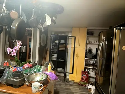 trash4cash online show from November 26, 2025, 8:20 pm