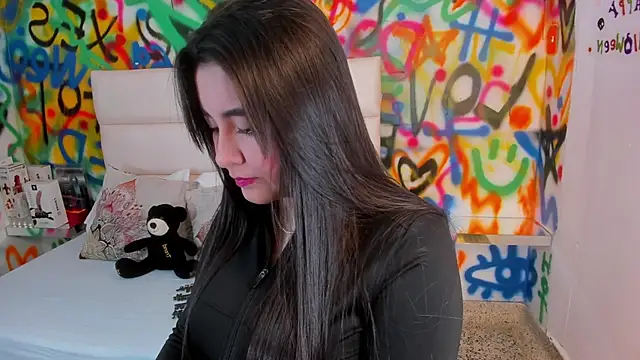 Snapshot of Liana_Bernocchi chatting on November 10, 2025, 8:58 pm Liana Bernocchi online show from November 10, 2025, 8:58 pm