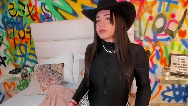 Liana Bernocchi online show from November 22, 2025, 9:02 pm