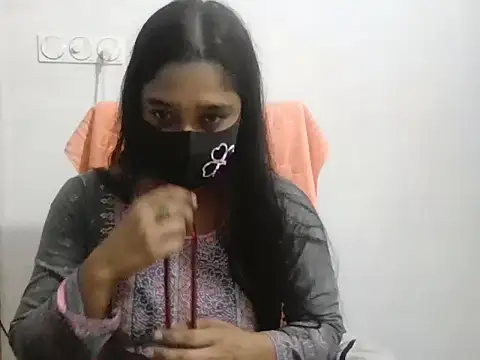 Snapshot of Chitrani- chatting on August 7, 2026, 11:38 am Chitrani- online show from August 7, 2026, 11:38 am