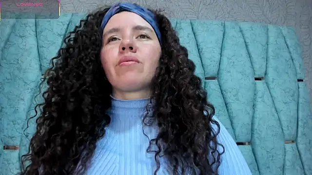 Snapshot of Valeria__soler chatting on October 12, 2025, 1:23 pm Valeria soler online show from October 12, 2025, 1:23 pm