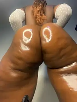 Snapshot of Reecekay chatting on February 7, 2026, 2:58 pm Reecekay online show from February 7, 2026, 2:58 pm