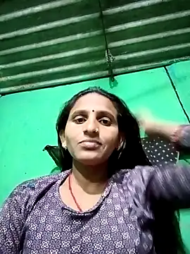 Snapshot of Baby__Shreya chatting on December 15, 2025, 3:07 pm Baby Shreya online show from December 15, 2025, 3:07 pm